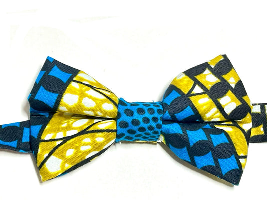 Blue African print bow tie 