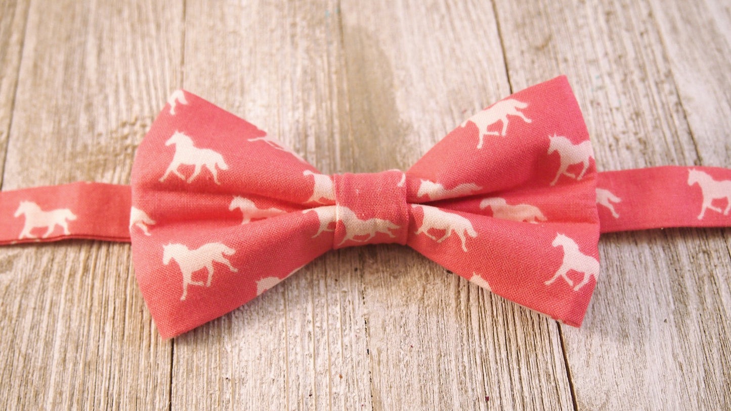 Derby Horses Bow Tie