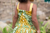 Conjunto de falda y top corto con estampado africano