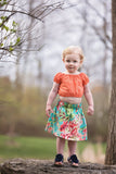 Conjunto de falda floral y top corto para niñas